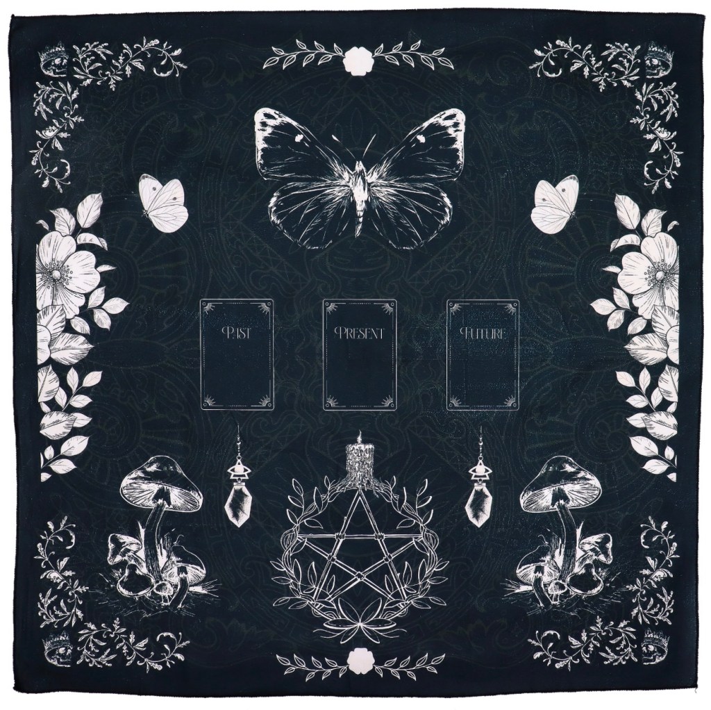 Tarot Reading Cloth - Witch’s Garden (75x75cm)